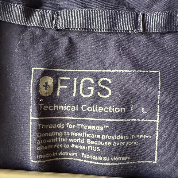 Figs navy scrub set - Picture 4 of 4